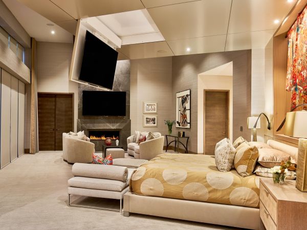 KGA Mandil Yamagata 06 29 20 Master Bedroom Evening To Fire Screen Down Blinds Down Web 1727 X 1200 Bd 93 C 0 F